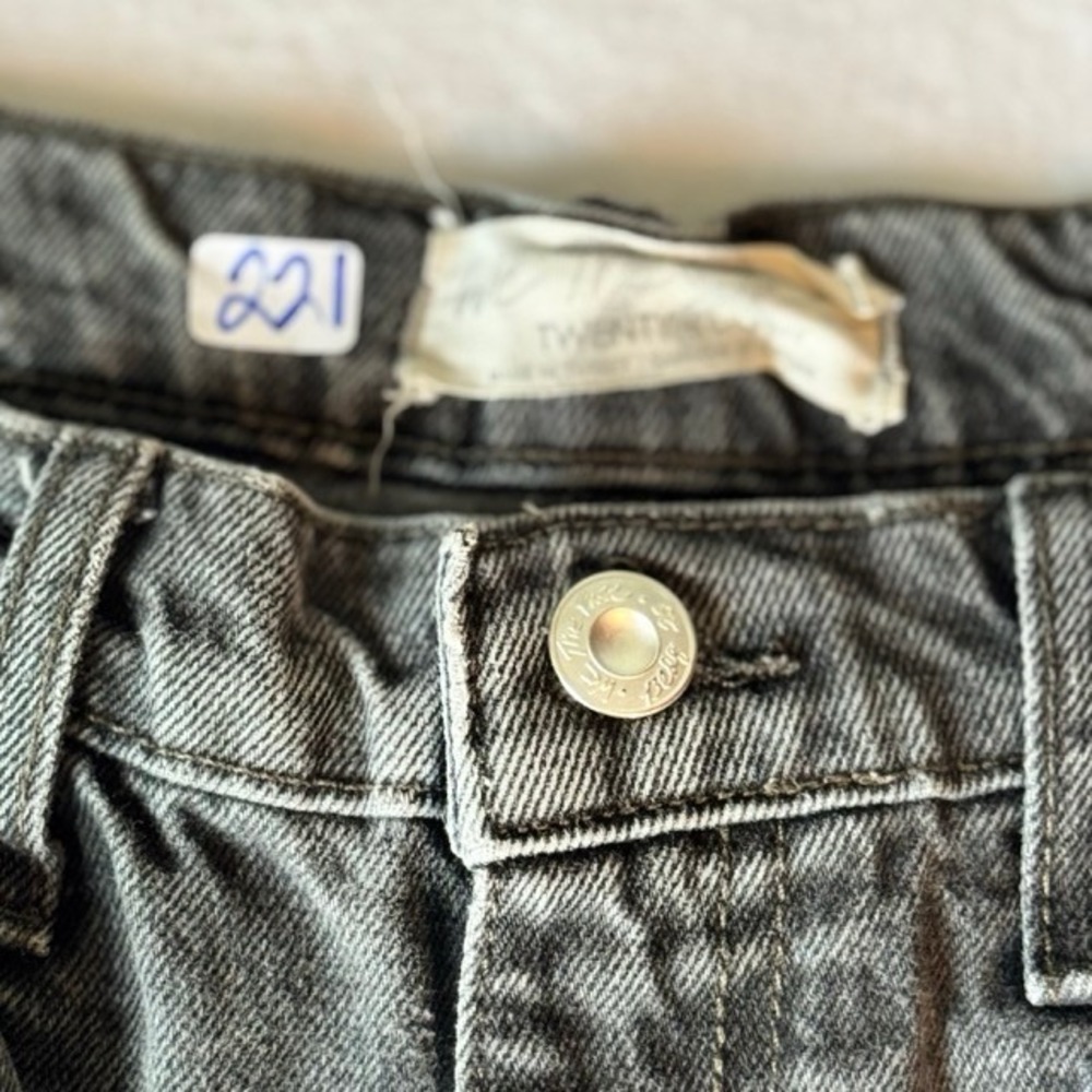 We The Free People Lita Distressed High Rise Straight Leg Jeans Black Sz 28 6 - Picture 2 of 15